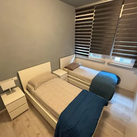 Homes In - A Apartment *