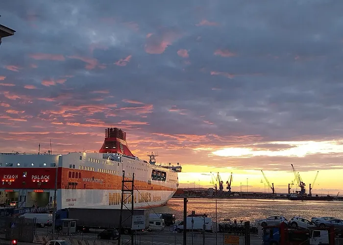 Carloalbertoapartment A- By Homes In Ancona